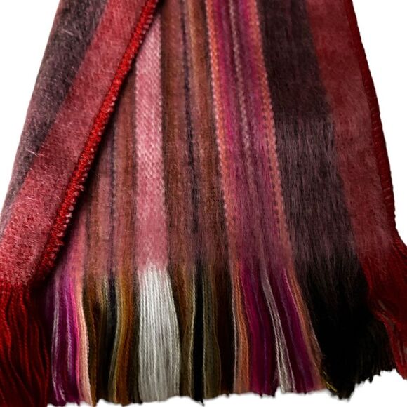 Beautiful alpaca scarf from Ecuador so soft and warm! - Picture 4 of 7